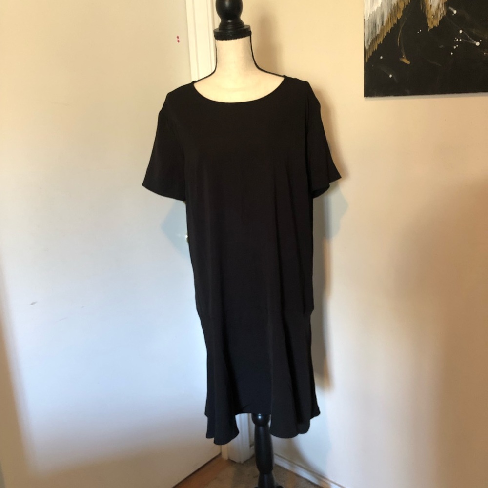 Black Short Sleeve dress